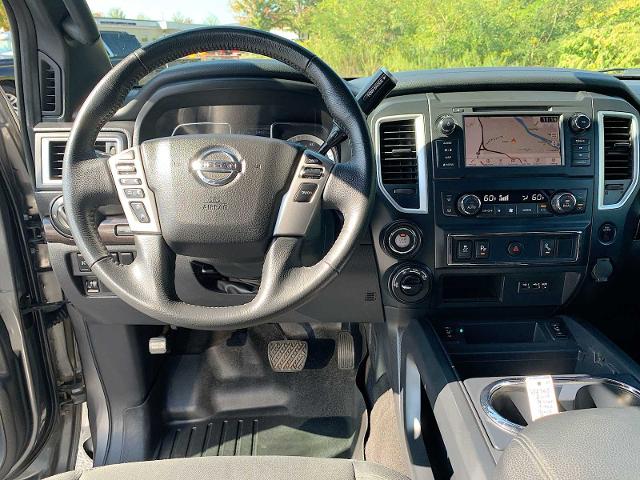 2019 Nissan Titan Vehicle Photo in MOON TOWNSHIP, PA 15108-2571
