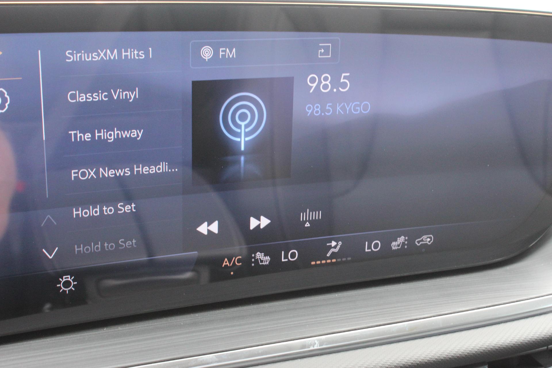 2025 Buick Envision Vehicle Photo in AURORA, CO 80012-4011