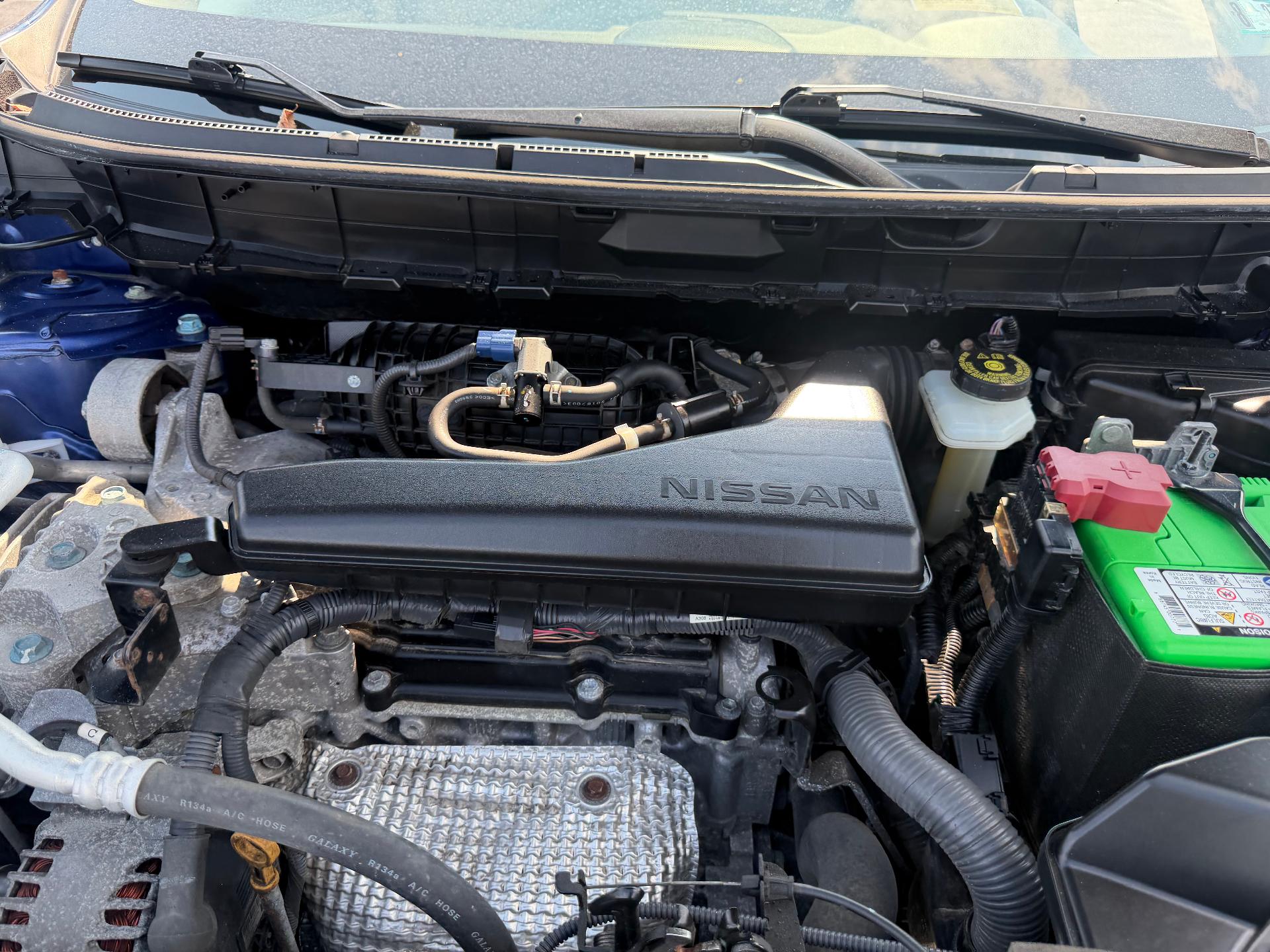 2018 Nissan Rogue photo 33 of 36