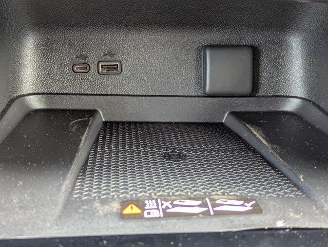 2025 Chevrolet Traverse Vehicle Photo in BRUNSWICK, GA 31525-1881