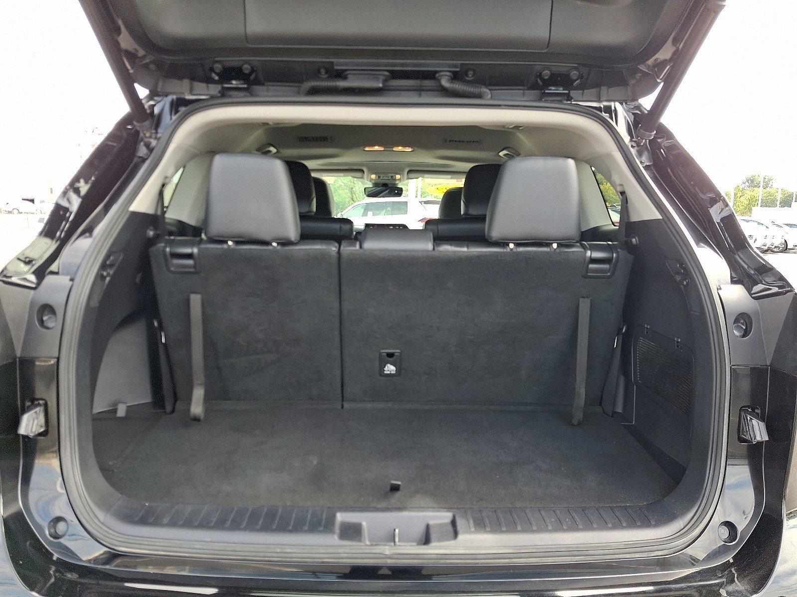 2022 Toyota Highlander Vehicle Photo in Harrisburg, PA 17111