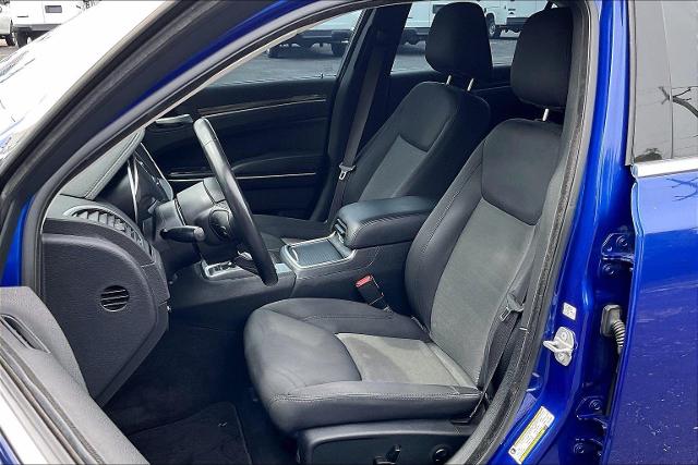 2019 Chrysler 300 Vehicle Photo in INDEPENDENCE, MO 64055-1314