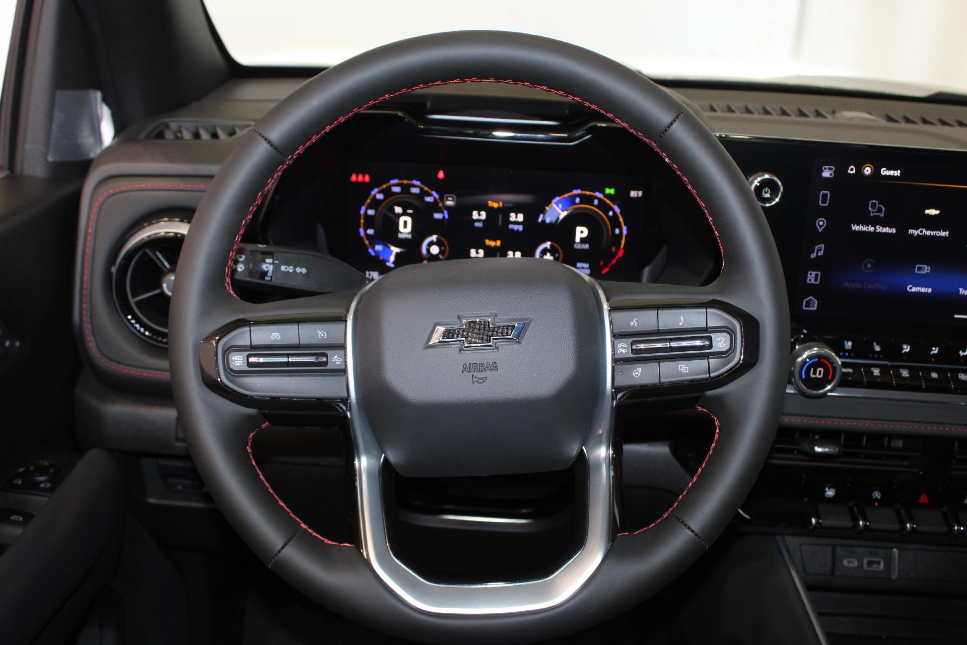 2026 Chevrolet Colorado Vehicle Photo in NORTHAMPTON, MA 01060-1120