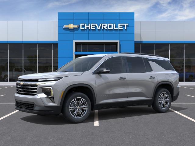 2026 Chevrolet Traverse photo 2 of 31