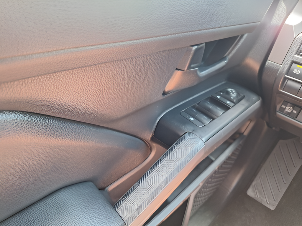 2025 Toyota Tacoma 4WD photo 14 of 30