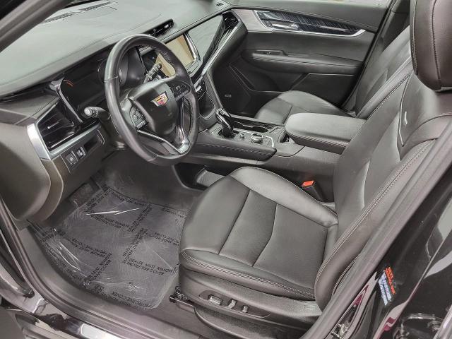 2025 Cadillac XT6 Vehicle Photo in NEENAH, WI 54956-2243