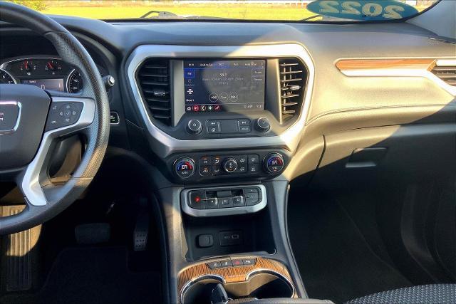 2022 GMC Acadia Vehicle Photo in TOPEKA, KS 66609-0000