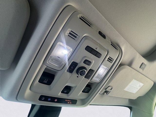 2021 GMC Yukon Vehicle Photo in LEOMINSTER, MA 01453-2952
