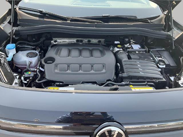 2025 Volkswagen Tiguan Vehicle Photo in Oshkosh, WI 54904