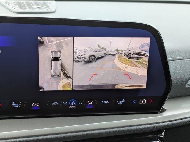 2025 Chevrolet Traverse Vehicle Photo in BRUNSWICK, GA 31525-1881