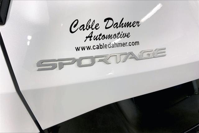 2023 Kia Sportage Vehicle Photo in Lees Summit, MO 64086