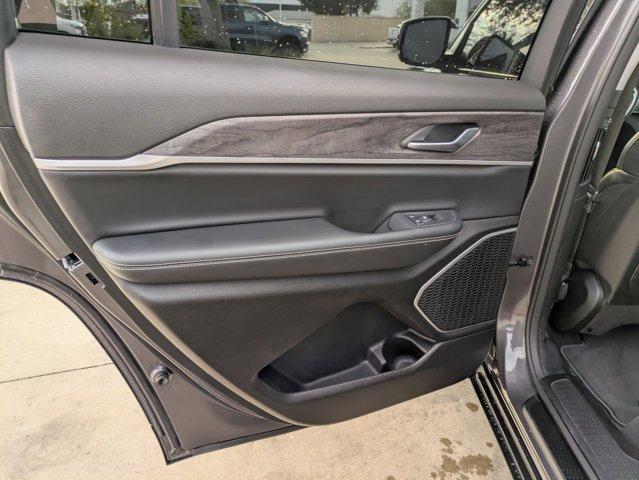 2022 Jeep Grand Cherokee L Vehicle Photo in SELMA, TX 78154-1459