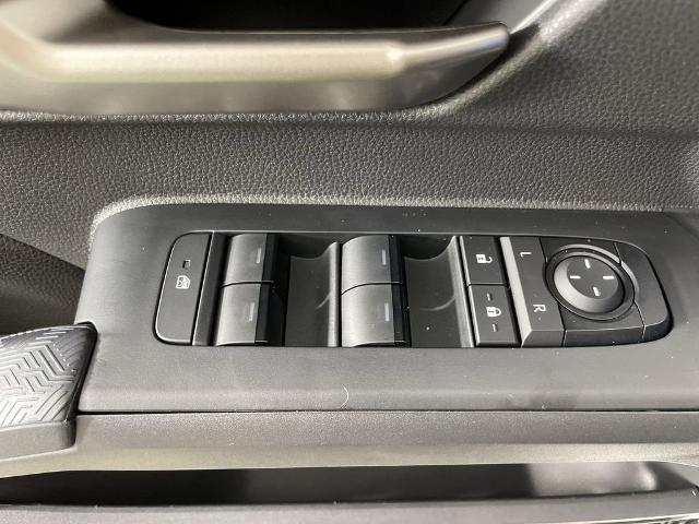 2024 Toyota Tacoma 2WD Vehicle Photo in GILBERT, AZ 85297-0402