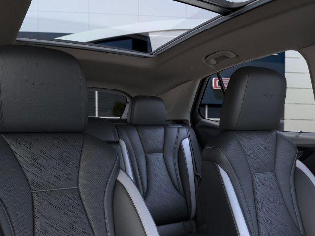 2025 Buick Envision Vehicle Photo in TOPEKA, KS 66609-0000