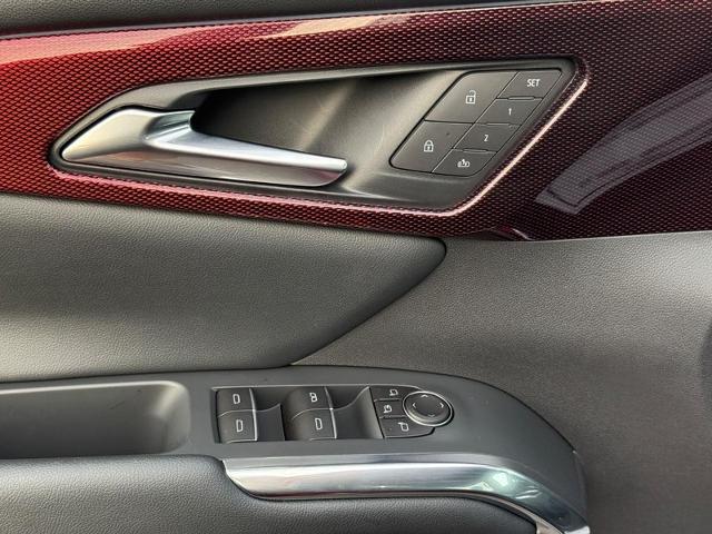 2026 Chevrolet Traverse Vehicle Photo in COLUMBIA, MO 65203-3903