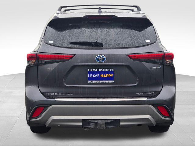 2023 Toyota Highlander Vehicle Photo in Puyallup, WA 98371