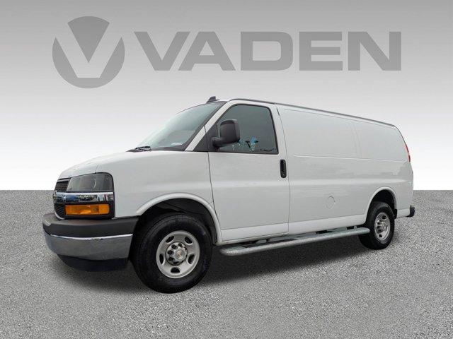 2024 Chevrolet Express Cargo Van Vehicle Photo in BRUNSWICK, GA 31525-1881