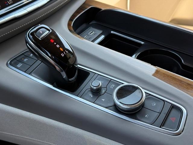 2023 Cadillac Escalade ESV Vehicle Photo in COLUMBIA, MO 65203-3903