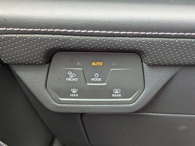 2024 Volkswagen Atlas Vehicle Photo in BRUNSWICK, GA 31525-1881
