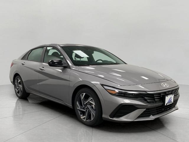 2025 Hyundai ELANTRA Vehicle Photo in Neenah, WI 54956