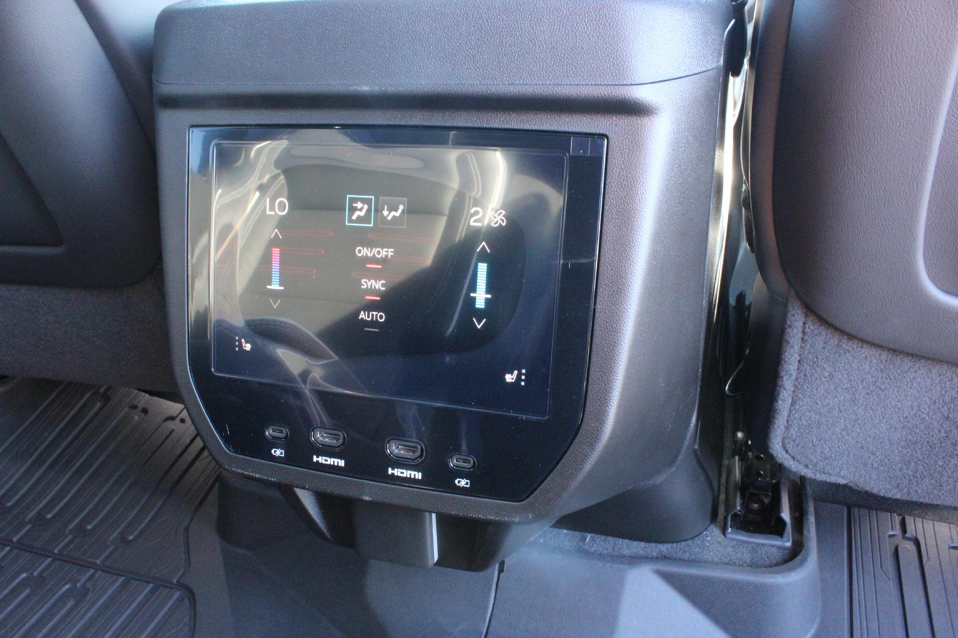 2026 GMC Yukon XL Vehicle Photo in AURORA, CO 80012-4011