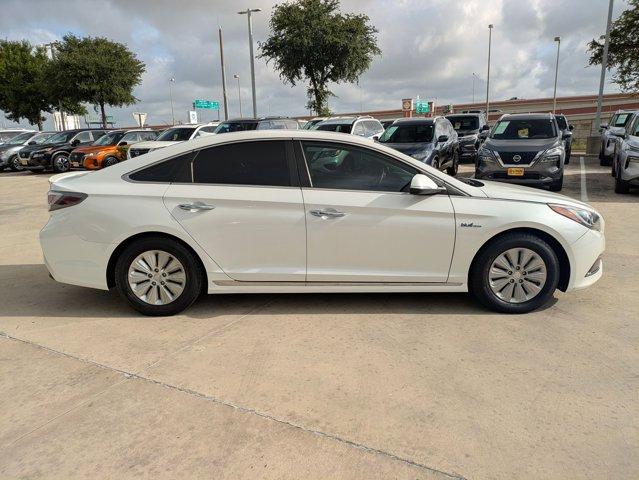 2016 Hyundai SONATA Hybrid Vehicle Photo in San Antonio, TX 78209