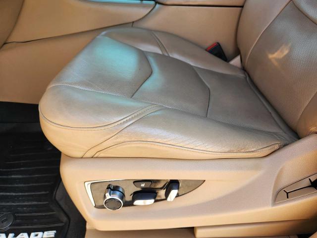 2018 Cadillac Escalade Vehicle Photo in DENTON, TX 76210-9321