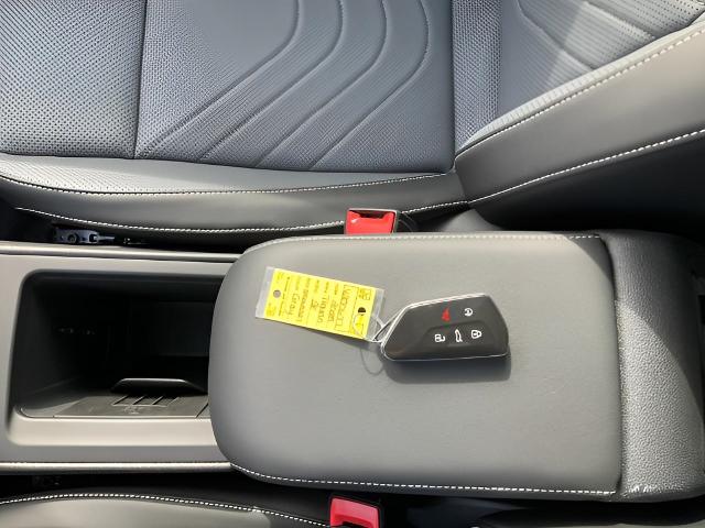 2025 Volkswagen Tiguan Vehicle Photo in Oshkosh, WI 54904