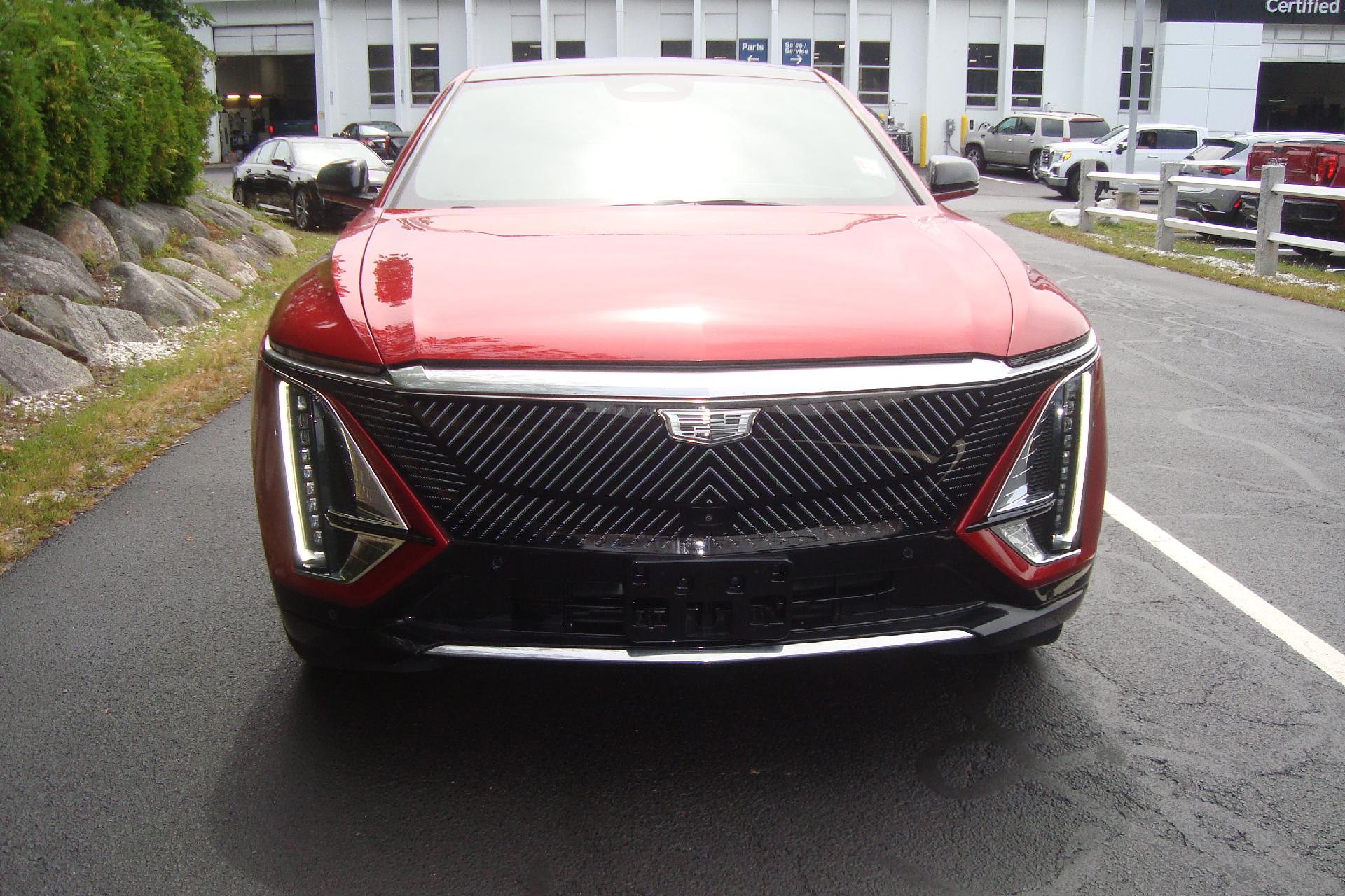 2024 Cadillac LYRIQ Vehicle Photo in PORTSMOUTH, NH 03801-4196