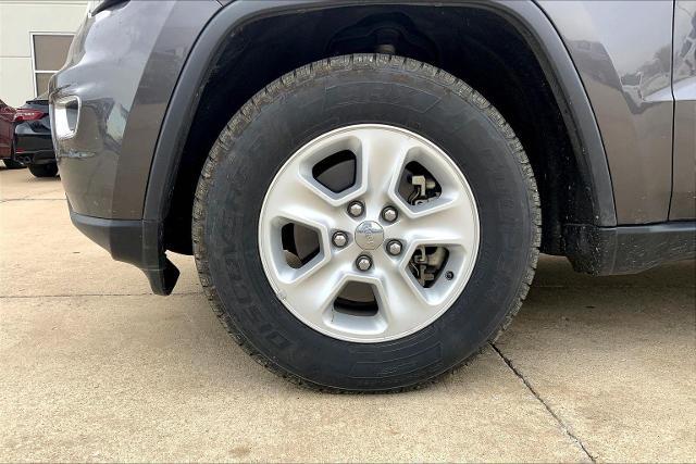 2017 Jeep Grand Cherokee Vehicle Photo in TOPEKA, KS 66609-0000