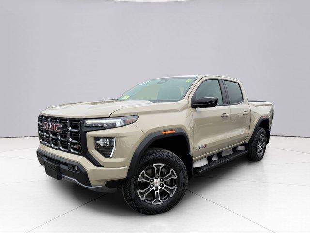 2023 GMC Canyon Vehicle Photo in LEOMINSTER, MA 01453-2952
