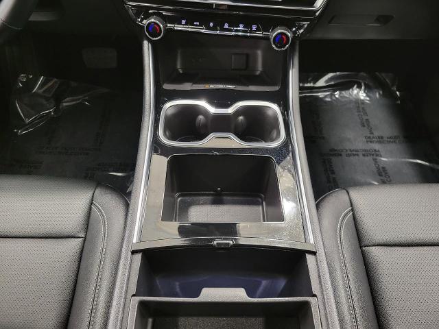 2025 Chevrolet Traverse Vehicle Photo in NEENAH, WI 54956-2243