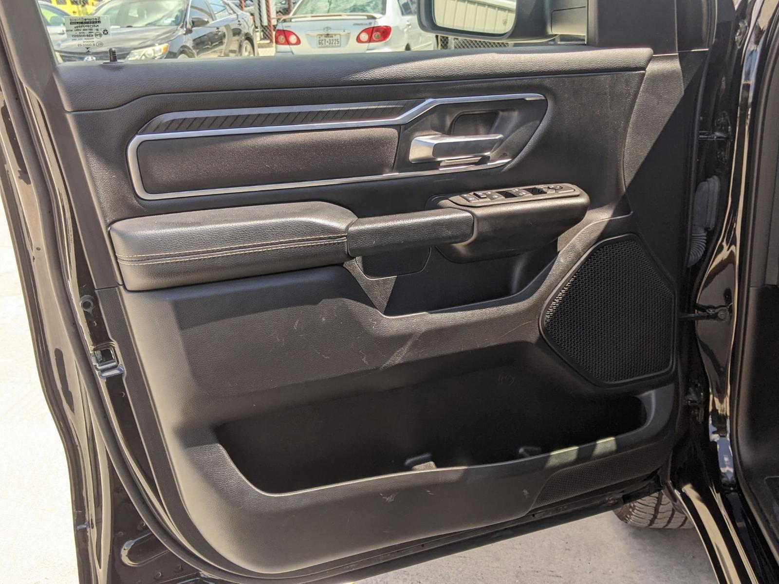 2025 Ram 1500 Vehicle Photo in Seguin, TX 78155