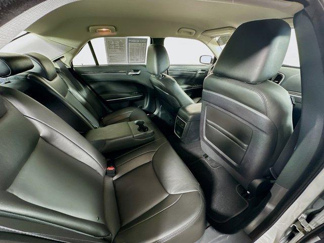 2020 Chrysler 300 Vehicle Photo in Flemington, NJ 08822