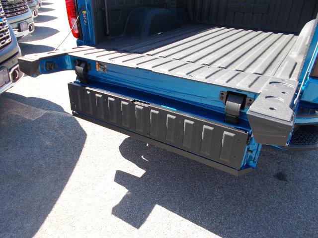 2022 GMC Sierra 1500 Vehicle Photo in LOWELL, MA 01852-4336