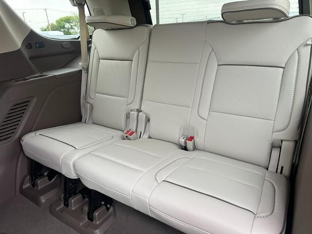 2023 GMC Yukon Vehicle Photo in COLUMBIA, MO 65203-3903