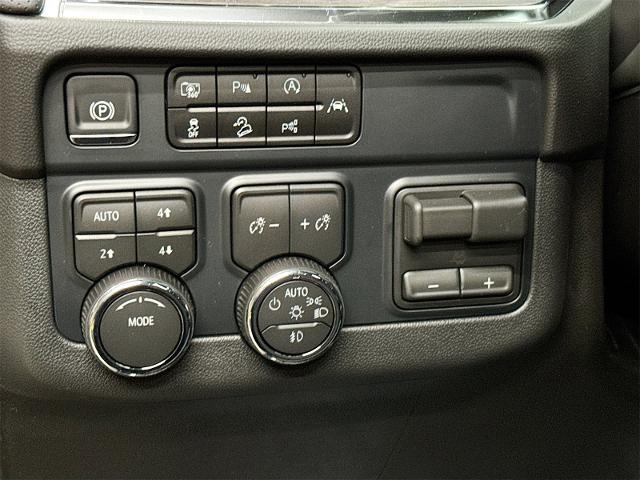 2026 Chevrolet Suburban Vehicle Photo in EVERETT, WA 98203-5662