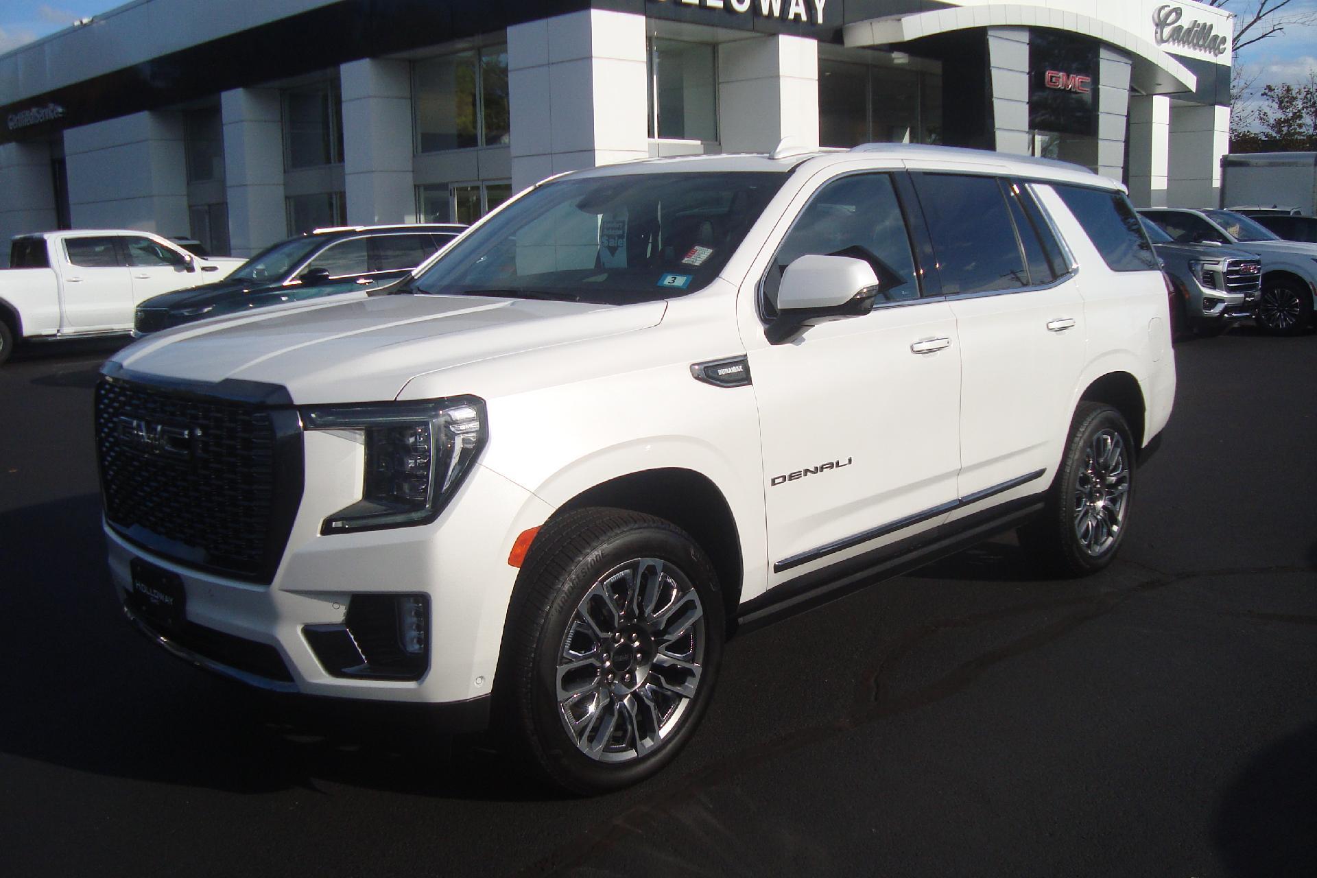 2023 GMC Yukon Vehicle Photo in PORTSMOUTH, NH 03801-4196