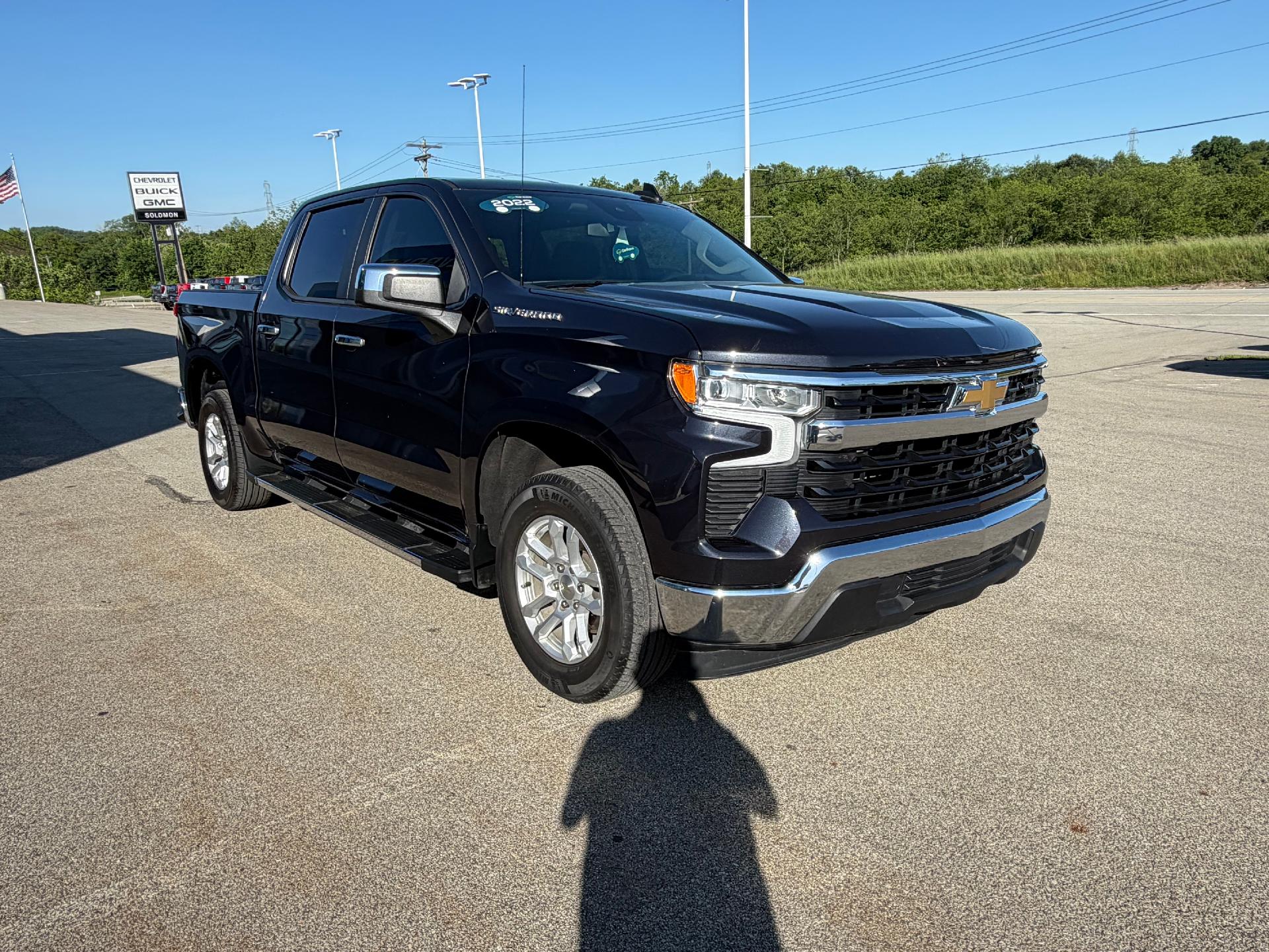 2022 Chevrolet Silverado 1500 photo 8 of 33