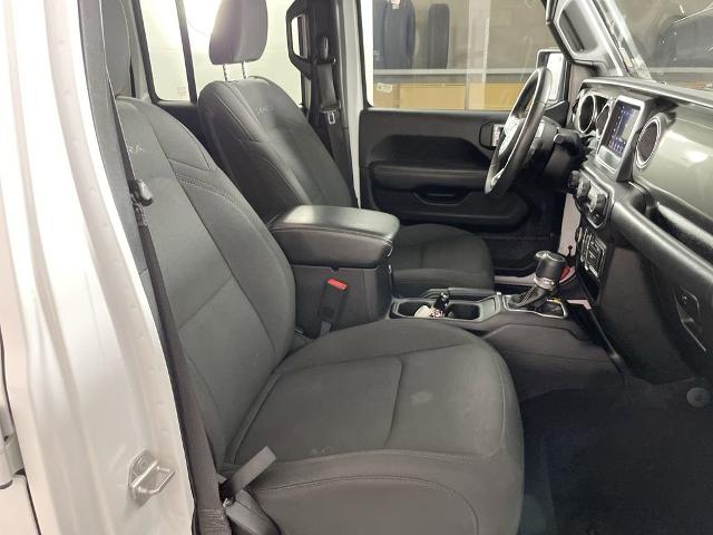 2019 Jeep Wrangler Unlimited Vehicle Photo in GILBERT, AZ 85297-0402