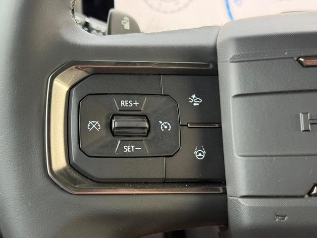 2025 GMC HUMMER EV Pickup Vehicle Photo in COLUMBIA, MO 65203-3903