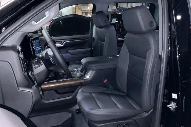 2025 Chevrolet Silverado 1500 Vehicle Photo in KANSAS CITY, MO 64114-4502