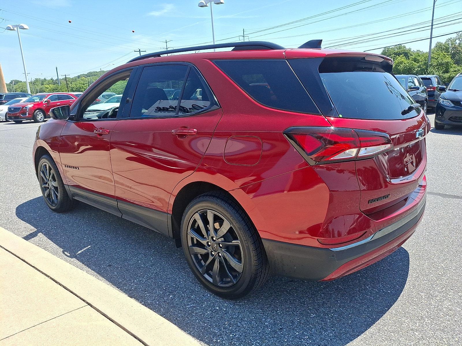 View vehicle photo 4