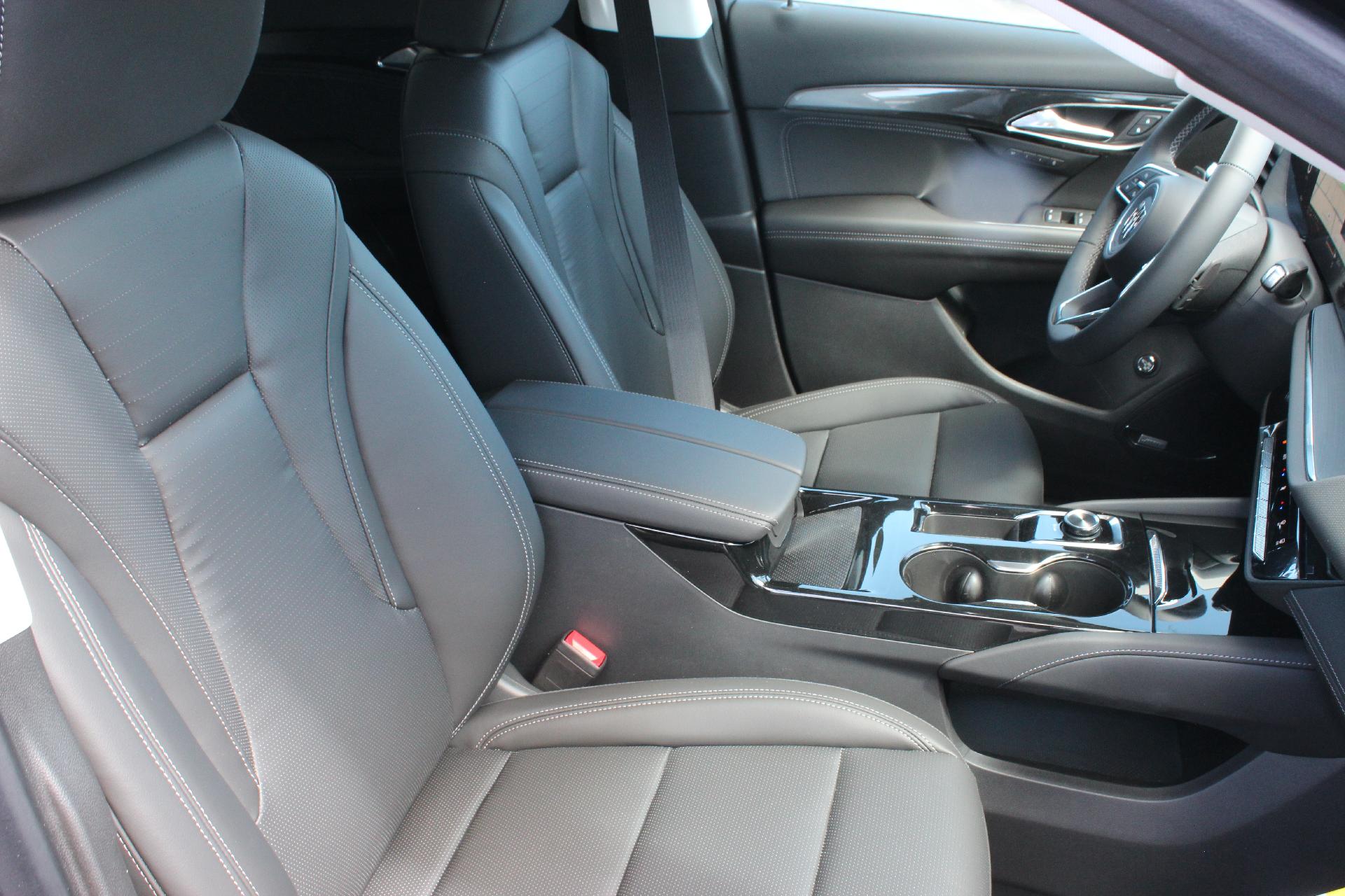 2025 Buick Envision Vehicle Photo in AURORA, CO 80012-4011