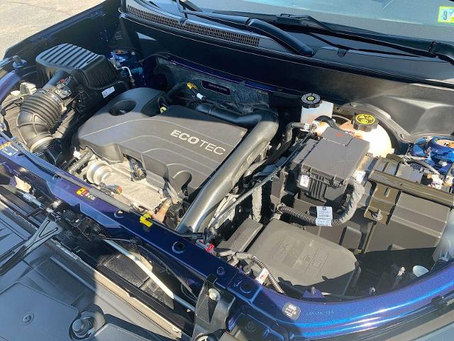 2022 Chevrolet Equinox Vehicle Photo in MOON TOWNSHIP, PA 15108-2571
