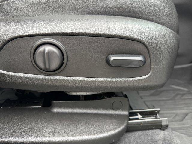 2022 GMC Terrain Vehicle Photo in LEOMINSTER, MA 01453-2952