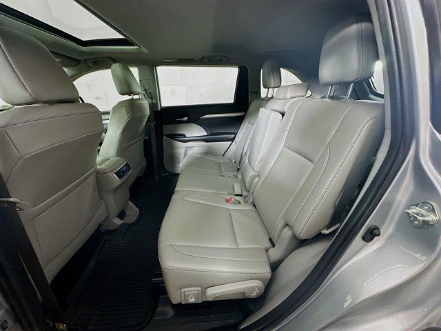 2019 Toyota Highlander Vehicle Photo in Flemington, NJ 08822