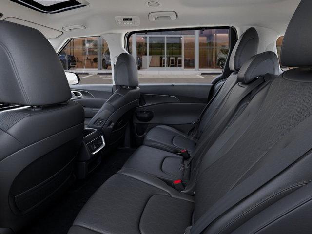 2025 Kia Carnival Vehicle Photo in Westbrook, ME 04092