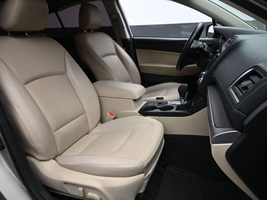 2016 Subaru Legacy Vehicle Photo in Cedar Rapids, IA 52402