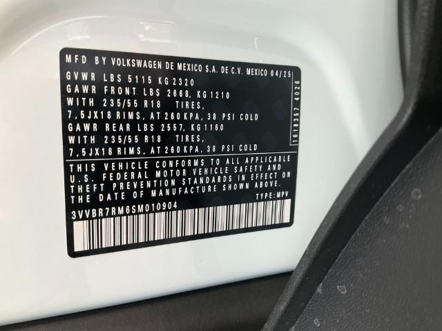 2025 Volkswagen Tiguan Vehicle Photo in Oshkosh, WI 54904